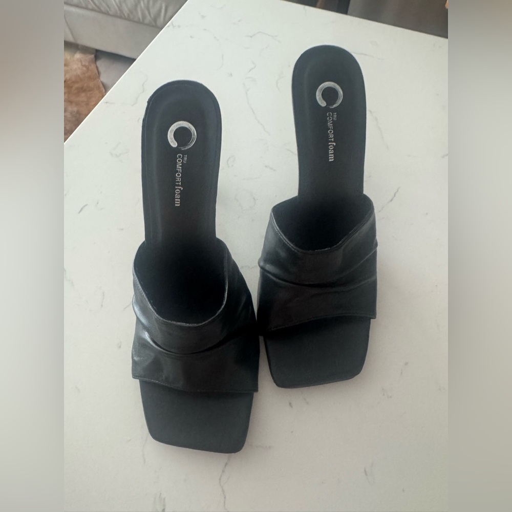 Black Women's Slide Sandals